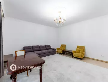 4-комнатная квартира, этаж 17 из 23, 140 м²