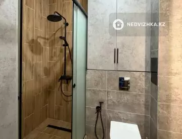 2-комнатная квартира, этаж 2 из 12, 48 м²