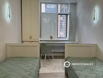 4-комнатная квартира, этаж 7 из 14, 120 м²