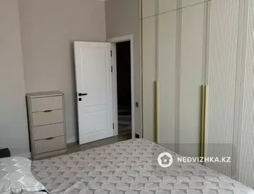 4-комнатная квартира, этаж 7 из 14, 120 м²