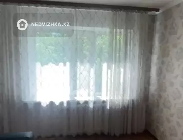 2-комнатная квартира, этаж 3 из 5, 45 м²