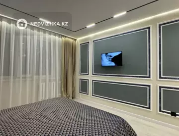 3-комнатная квартира, этаж 4 из 10, 74 м²