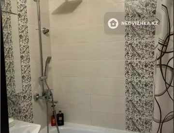 2-комнатная квартира, этаж 4 из 5, 52 м²