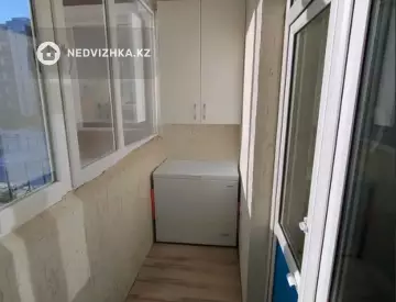 3-комнатная квартира, этаж 4 из 9, 90 м²