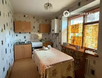 2-комнатная квартира, этаж 1 из 3, 39 м²