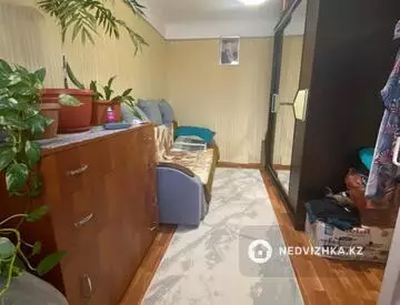 2-комнатная квартира, этаж 4 из 4, 40 м²