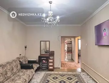 2-комнатная квартира, этаж 1 из 5, 52 м²