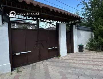 7-комнатный дом, 16 соток, 380 м²