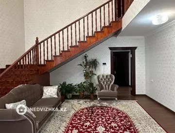 7-комнатный дом, 16 соток, 380 м²