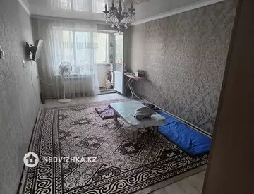 4-комнатная квартира, этаж 4 из 4, 49 м², на длительный срок