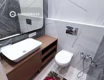 4-комнатная квартира, этаж 25 из 25, 130 м², на длительный срок