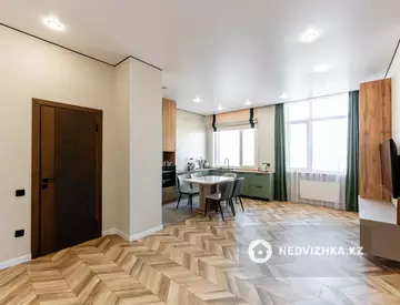 4-комнатная квартира, этаж 12 из 15, 100 м²
