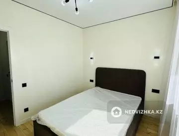 2-комнатная квартира, этаж 3 из 9, 35 м²