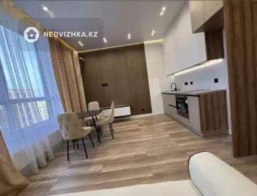 2-комнатная квартира, этаж 8 из 12, 40 м²