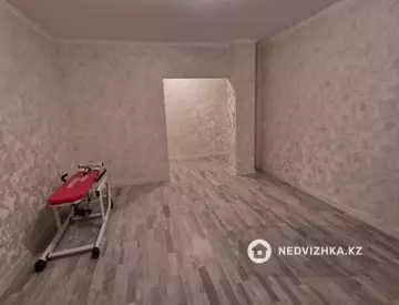 2-комнатная квартира, этаж 8 из 12, 60 м²