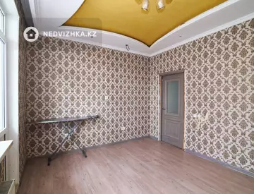 2-комнатная квартира, этаж 9 из 18, 53 м²