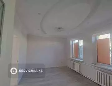 4-комнатный дом, 18 соток, 75 м², на длительный срок