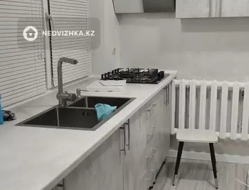 4-комнатный дом, 18 соток, 75 м², на длительный срок