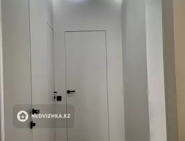 3-комнатная квартира, этаж 3 из 10, 93 м²