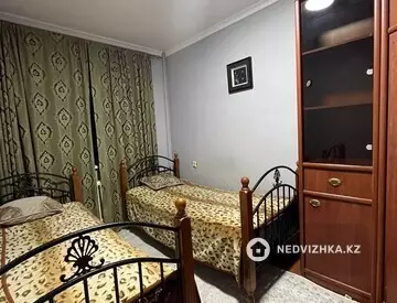 3-комнатная квартира, этаж 4 из 5, 86 м²