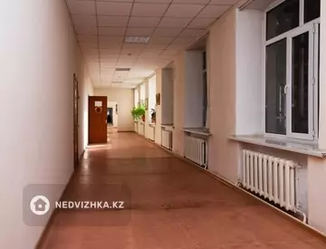 Офисное помещение, этаж 3 из 3, в административном здании, 2 100 м²