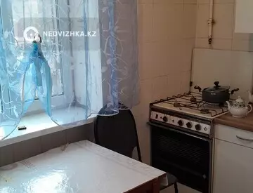 2-комнатная квартира, этаж 1 из 2, 46 м², на длительный срок