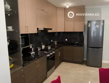 3-комнатная квартира, этаж 6 из 9, 84 м²