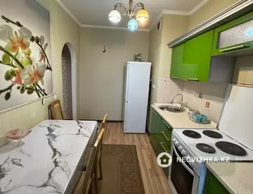 2-комнатная квартира, этаж 12 из 12, 58 м²