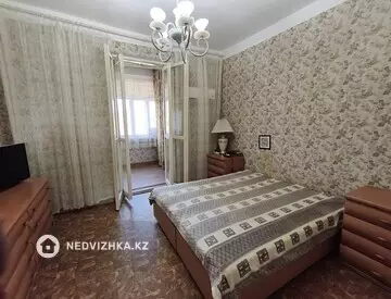 3-комнатная квартира, этаж 4 из 5, 73 м²