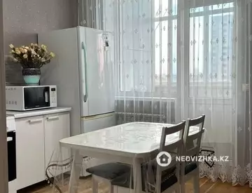 1-комнатная квартира, этаж 11 из 15, 44 м²