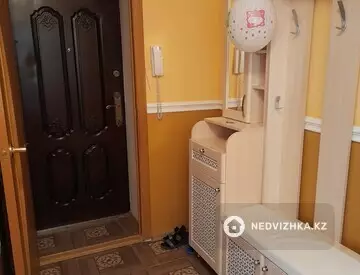 2-комнатная квартира, этаж 3 из 5, 62 м², на длительный срок