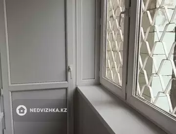 3-комнатная квартира, этаж 1 из 9, 62 м²