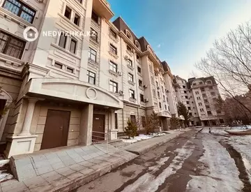 2-комнатная квартира, этаж 3 из 7, 94 м², На длительный срок