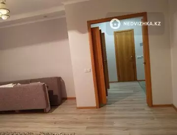 1-комнатная квартира, этаж 2 из 10, 47 м², на длительный срок