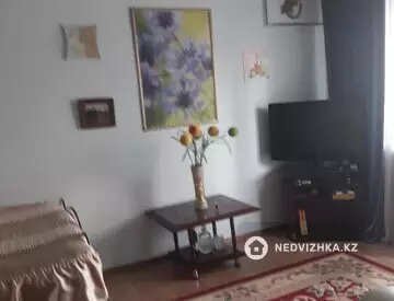 1-комнатная квартира, этаж 3 из 5, 33 м², на длительный срок