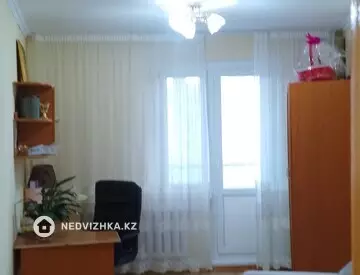 3-комнатная квартира, этаж 4 из 9, 90 м²