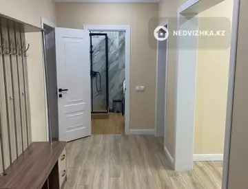 3-комнатная квартира, этаж 3 из 13, 85 м², на длительный срок