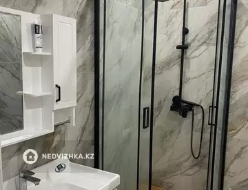 3-комнатная квартира, этаж 3 из 13, 85 м², на длительный срок