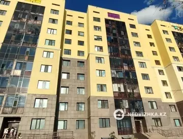 1-комнатная квартира, этаж 4 из 9, 38 м²