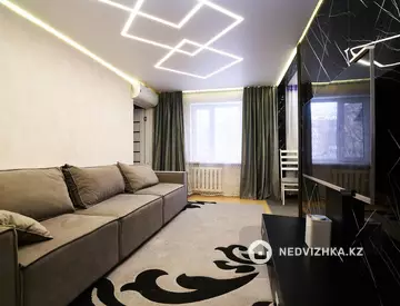 3-комнатная квартира, этаж 1 из 5, 50 м²
