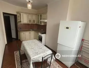 1-комнатная квартира, этаж 2 из 9, 38 м²