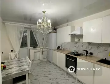 2-комнатная квартира, этаж 3 из 5, 55 м²