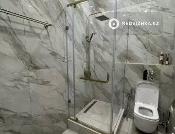 2-комнатная квартира, этаж 8 из 17, 50 м²