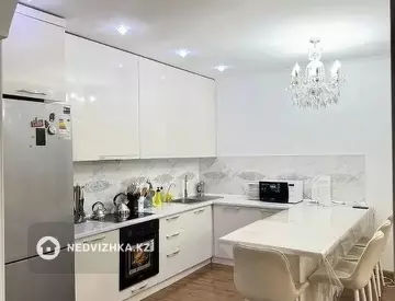 3-комнатная квартира, этаж 9 из 16, 102 м²