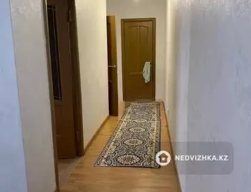 3-комнатная квартира, этаж 8 из 12, 70 м²