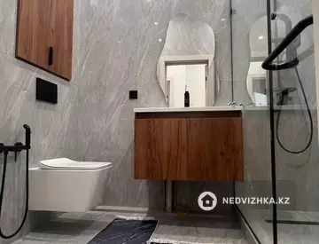 2-комнатная квартира, этаж 4 из 9, 43 м²