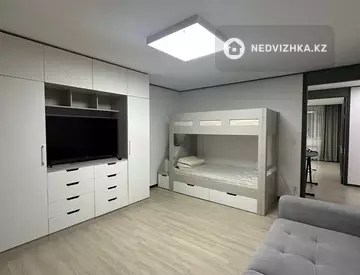 3-комнатная квартира, этаж 11 из 22, 90 м², на длительный срок