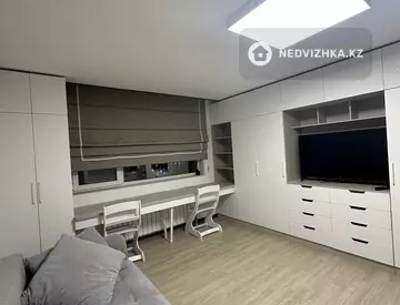 3-комнатная квартира, этаж 11 из 22, 90 м², на длительный срок