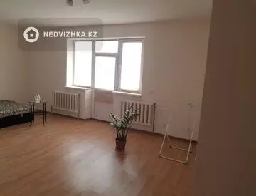 1-комнатная квартира, этаж 7 из 17, 63 м²