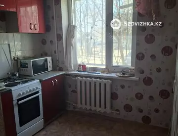 3-комнатная квартира, этаж 1 из 5, 58 м²